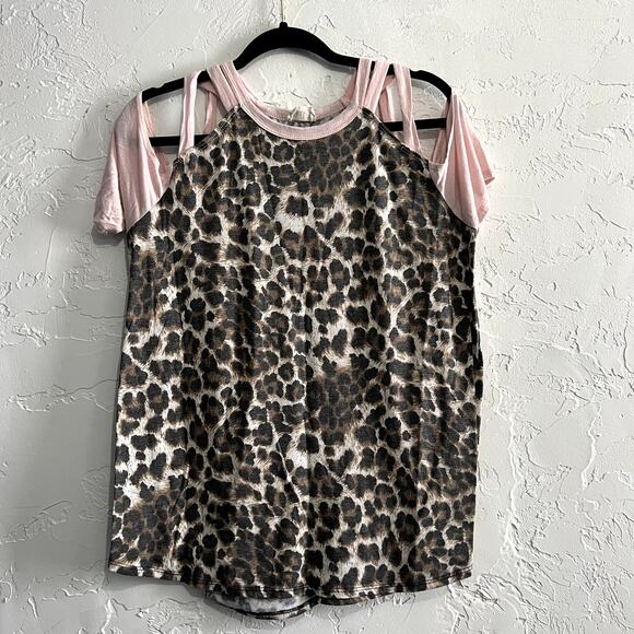 BiBi Tops - BiBi cheetah print cut out t shirt size medium